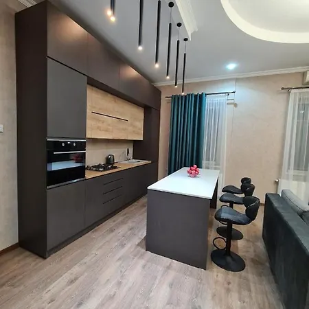 Nino'S Cosy Apartment Kutaisi Exterior photo