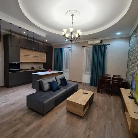 Nino'S Cosy Apartment Kutaisi Exterior photo